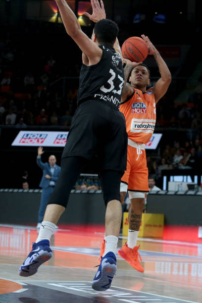 也难以摆脱 也难以摆脱