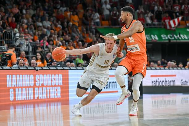 顶端徘徊 顶端徘徊